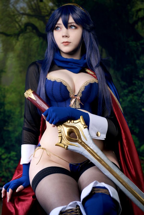 lucina-cosplay-by-me-design-based-off-sakimichan-art_001