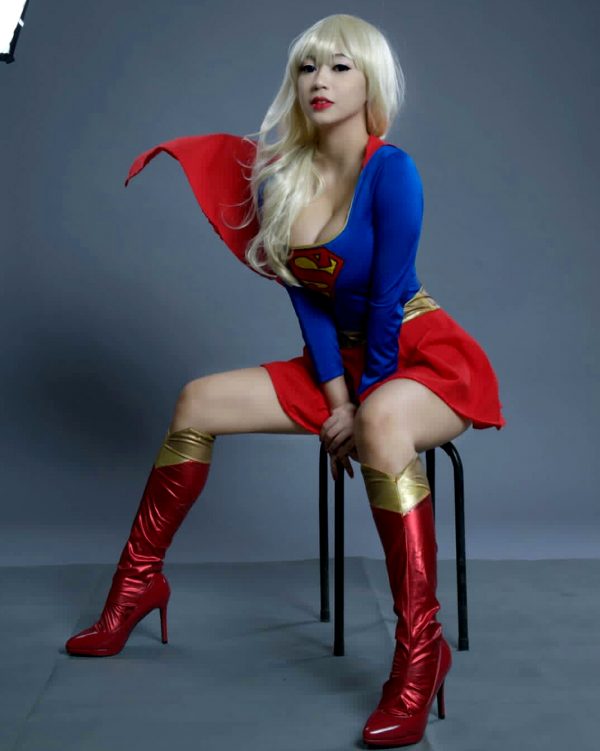 supergirl-by-vampy_001